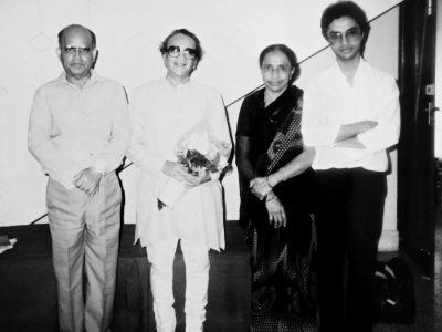 15 With Guruji Wife And Shubhendra Rew3b4b6phayjjgvsy8axczubu87bzt5pgbmx7yyt4